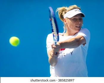 MELBOURNE, AUSTRALIA - JANUARY 16 : Maria Sharapova practices at the 2016 Australian Open