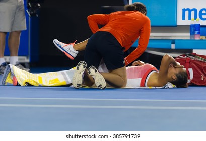 MELBOURNE, AUSTRALIA - JANUARY 25 : Madison Keys During A Medical Time-out At The 2016 Australian Open