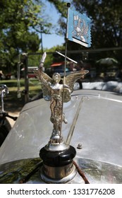 MELBOURNE, AUSTRALIA - JANUARY 26, 2019: Vauxhall Hood Ornament On Display At 2019 Royal Automobile Club Of Victoria Australia Day Heritage Vehicle Showcase In Melbourne