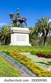 Melbourne, Australia - January 26: The Marquis Of Linlithgow Governor General Monument And Surrounding Gardens On Jan 26th 2015