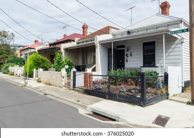 Melbourne, Australia - January 31, 2016: Row Of Old Terrace Houses In A Side Street Of Northcote, A Working Class Northern Suburb Of Melbourne.