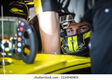 MELBOURNE, AUSTRALIA - MARCH 15: Nico Hülkenberg
Of Renault Sport F1 Team In The Pitlane During 2nd Practice On Day 2 Of The 2019 Formula 1 Australian Grand Prix