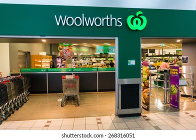 MELBOURNE, AUSTRALIA - March 25, 2015: Woolworths (colloquially Woolies) Operates More Than 900 Supermarkets Throughout Australia, Such As This Store In Box Hill.