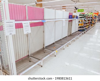 Melbourne, Australia - May 27, 2021: Victorian State Government Announces A 'circuit Breaker' Lockdown For 7 Days, Which Results In Panic Buying At Supermarkets Across Victoria.