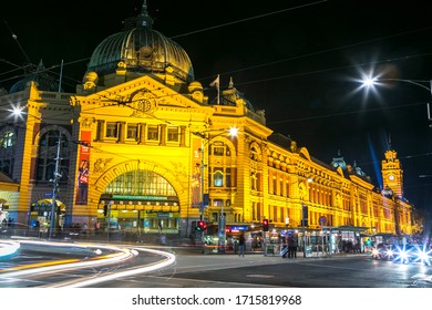 Melbourne, Australia - October 17,2013   Flinders Street Railway Station Melbourne  Australia Night Photography 