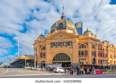 954 Melbourne central station Images, Stock Photos & Vectors | Shutterstock