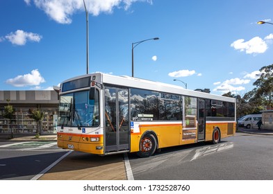 Melbourne, VIC/Australia-August 5th 2019:  A Bus At An Intersection On The Road. Buses Are A Major Form Of Public Transport In Melbourne, With An Extensive Bus Network.