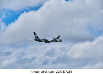 Melbourne, Victoria, Australia
12-09-2021. Flights Both International And Domestic Leaving Melbourne's Tullamarine Airport After Travel Restrictions Ease