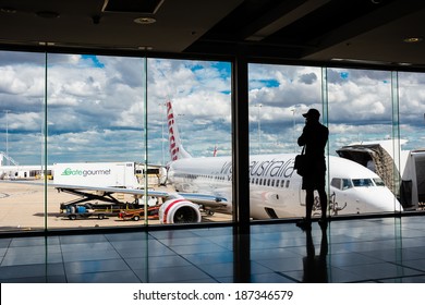 MELBOURNE, VICTORIA/AUSTRALIA, MARCH 17TH: Image Of A Virgin Australia Passenger Airliner Taxiing At Melbourne Airport On 17th March, 2014 In Melbourne