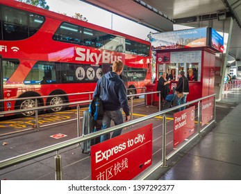 Melbourne, Victoria/Australia-June 15th 2018: Skybus Stop At Terminal 3 Of Tullamarine Airport. Skybus Is An Airport Express Bus Service Operating In Melbourne. 