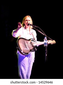 Melissa Etheridge Performing Live In Atlantic City, Nj At The Borgata Hotel And Casino On July 4th, 2008