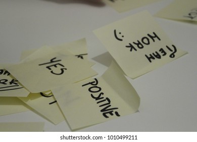 memo note post it note message