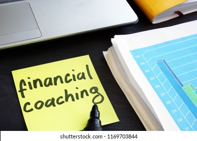 Memo Stick With Words Financial Coaching. Education Concept.