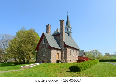 Memorial Church In Grand Pre National Historic Site, Wolfville, Nova Scotia, Canada. Grand-Pré Area Is A Center Of Acadian Settlement From 1682 To 1755. Now This Site Is A UNESCO World Heritage Site.