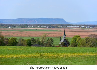 Memorial Church In Grand Pre National Historic Site, Wolfville, Nova Scotia, Canada. Grand-Pré Area Is A Center Of Acadian Settlement From 1682 To 1755. Now This Site Is A UNESCO World Heritage Site.