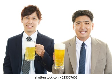 Men drinking beer