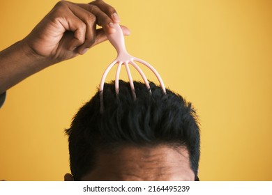  Men Having A Scalp Massage With A Brush ,