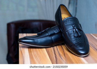 Men Shoe, Capture Of A Shining Black Shoe.