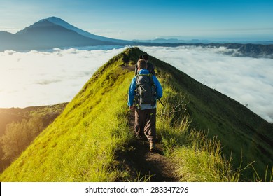 477,591 Cloud walking Images, Stock Photos & Vectors | Shutterstock