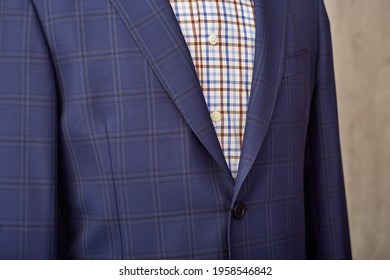 Men's Casual Checkered Tweed Coat And Shirt Lapel Closeup