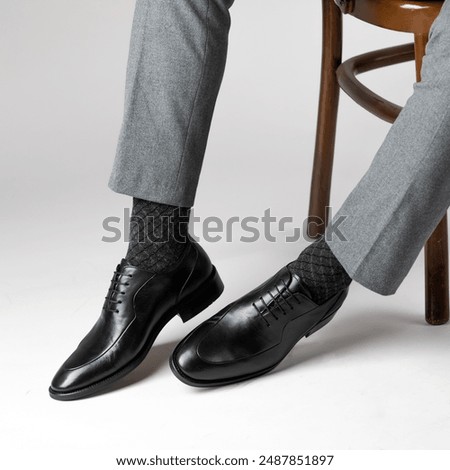 men's classic leather shoes photo