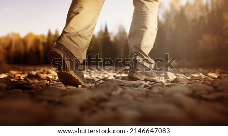 mens footsteps in the countryside