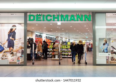 Beskæftiget Personlig screech Deichmann Billeder, stock-fotos og -vektorer | Shutterstock