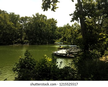 Meramec  River - Caverns 