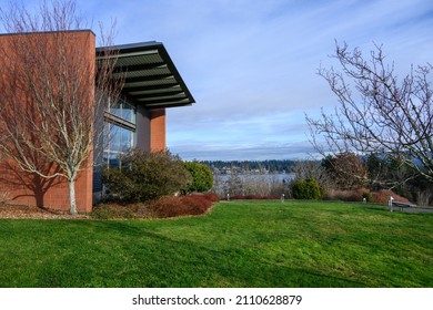 MERCER ISLAND, WA, USA – JANUARY 17, 2022: Mercer Island Community And Event Center In Luther Burbank Park On A Sunny Winter Day
