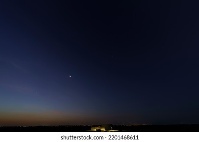 Mercury, Venus, Moon, Mars, Jupiter, and Saturn in near perfect alignment just before sunup on June 24, 2022 in Benbrook, TX - Powered by Shutterstock