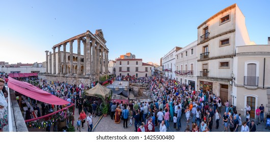 Merida, Spain - June 07, 2019 Emerita Ludica, Representation History In Merida, Spain.Panorama Of The Temple Of Diana With Public