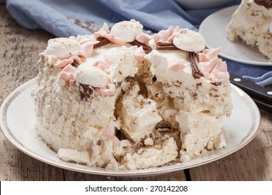 Meringue Cake