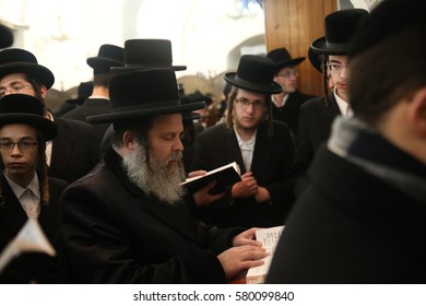 Meron ,Israel, January 15, 2017-  The Rabbi From Of The Nadvorna Dynasty Pray At The Tomb Of Rabbi Shimon Bar Yochai In Meron