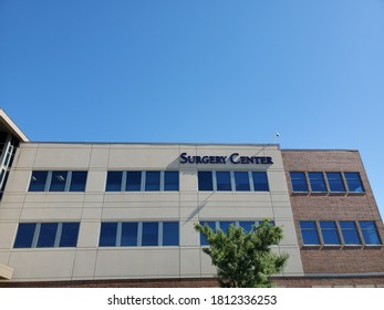 Merriam, Kansas / USA - August 20 2020: Sign For SURGERY CENTER At Advent Health Shawnee Mission Medical Center