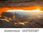 Mesa Arch at Sunrise, Canyonlands National Park in southeastern Utah, USA