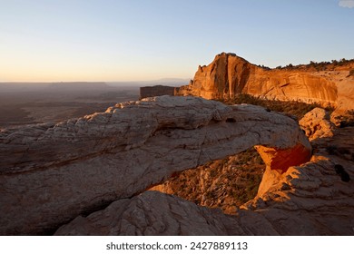 Mesa arch at sunrise, canyonlands national park, island in the sky district, utah, united states of america, north america - Powered by Shutterstock