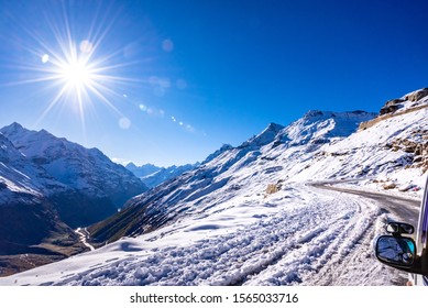 Mesmerizing view en-route to snow covered Rohtang pass on leh Manali highway, Himachal Pradesh, India. - Shutterstock ID 1565033716