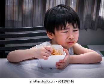 1,591 Crying toddler food Images, Stock Photos & Vectors | Shutterstock