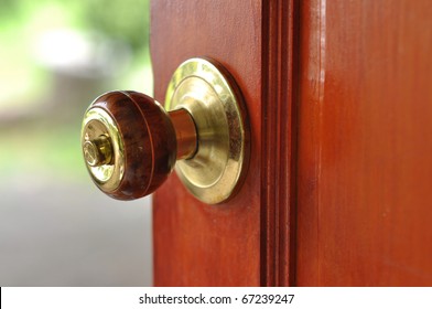 Metal Brass Door Knob Open House