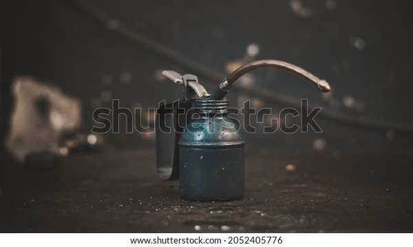 Metal container used by mechanics                       \
              