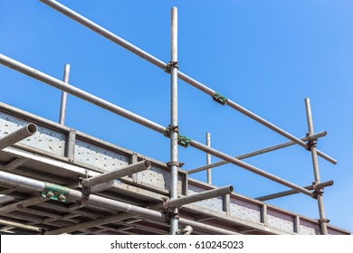 Metal Girder Extensive Scaffolding Providing Platforms Stock Photo ...