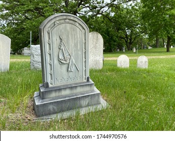 Metal Gravestone At Oakwood Cemetery In Anoka, MN. 5/29/20