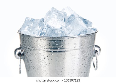 7,686 Ice Cubes Bucket Images, Stock Photos & Vectors | Shutterstock