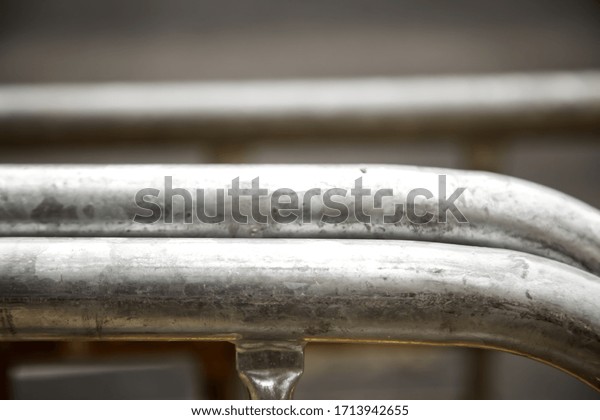 Metal protection\
barrier, security detail