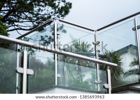 Metal railings and glass wall outdoor Foto stock © 