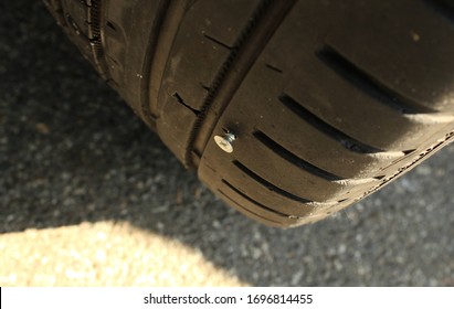 Metal Screw In Run Flat Tire Top View
