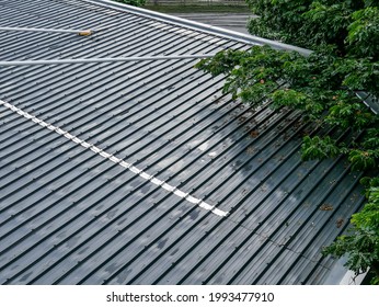 Metal Sheet Roof With Tension Rod Structure