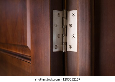 Metallic Door Hinge