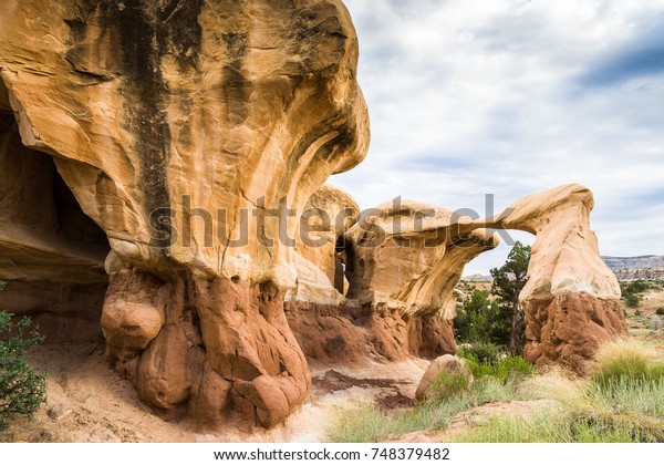 Metate Arch Devils Garden Grand Staircase Stock Photo Edit Now