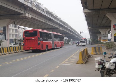 Metro Bus on road (Foggy weather) - Captured in Lahore, Pakistan... Dated Jan,10,2021